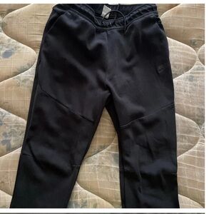Nike tech joggers